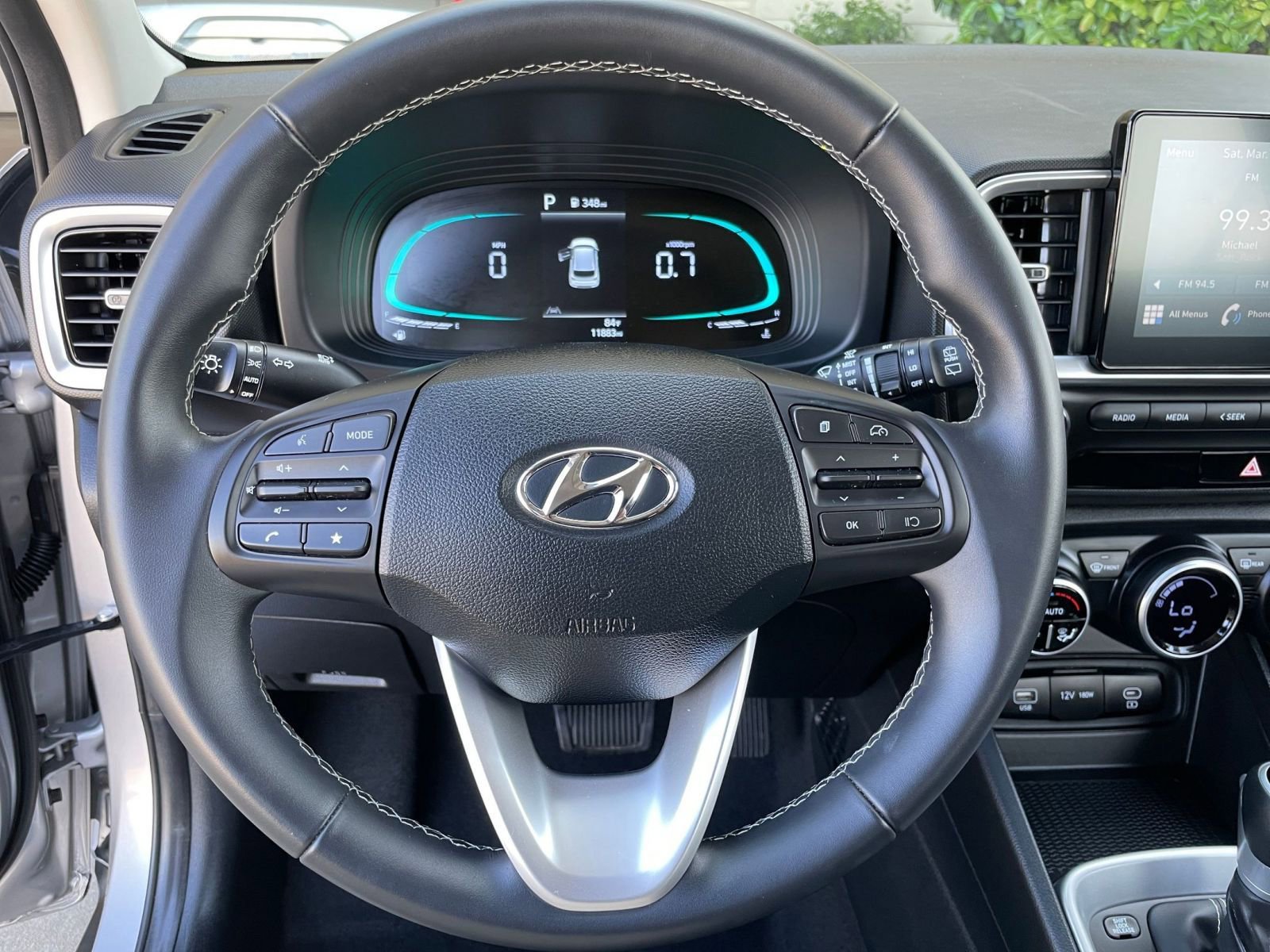 Used 2025 Hyundai Venue SEL FWD image 28