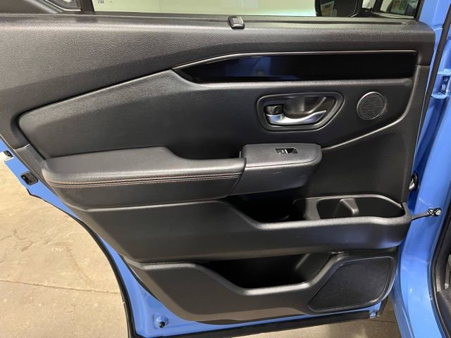 Used 2025 Honda Pilot TrailSport image 16