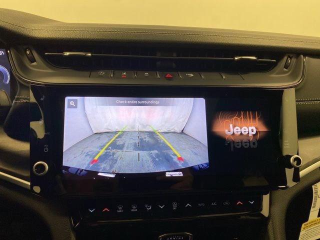 Used 2026 Jeep Grand Cherokee Limited image 11