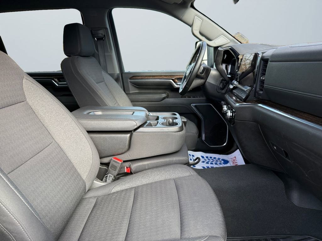 Used 2024 GMC Sierra 2500 SLE image 15