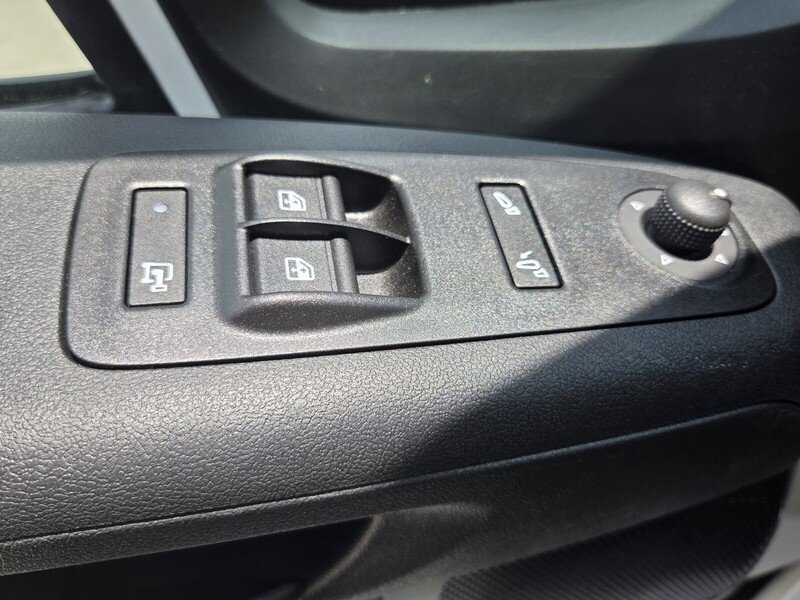 New 2026 RAM ProMaster 2500 w/ Convenience Group FWD image 16