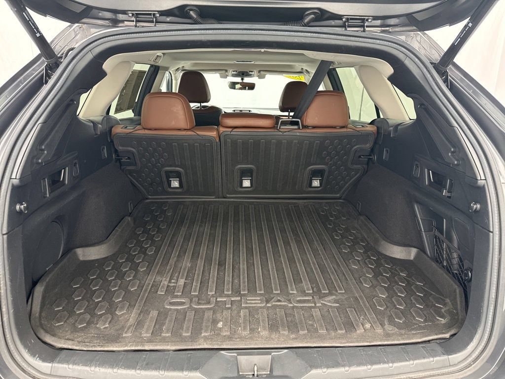 Used 2020 Subaru Outback Touring XT AWD/4WD image 11