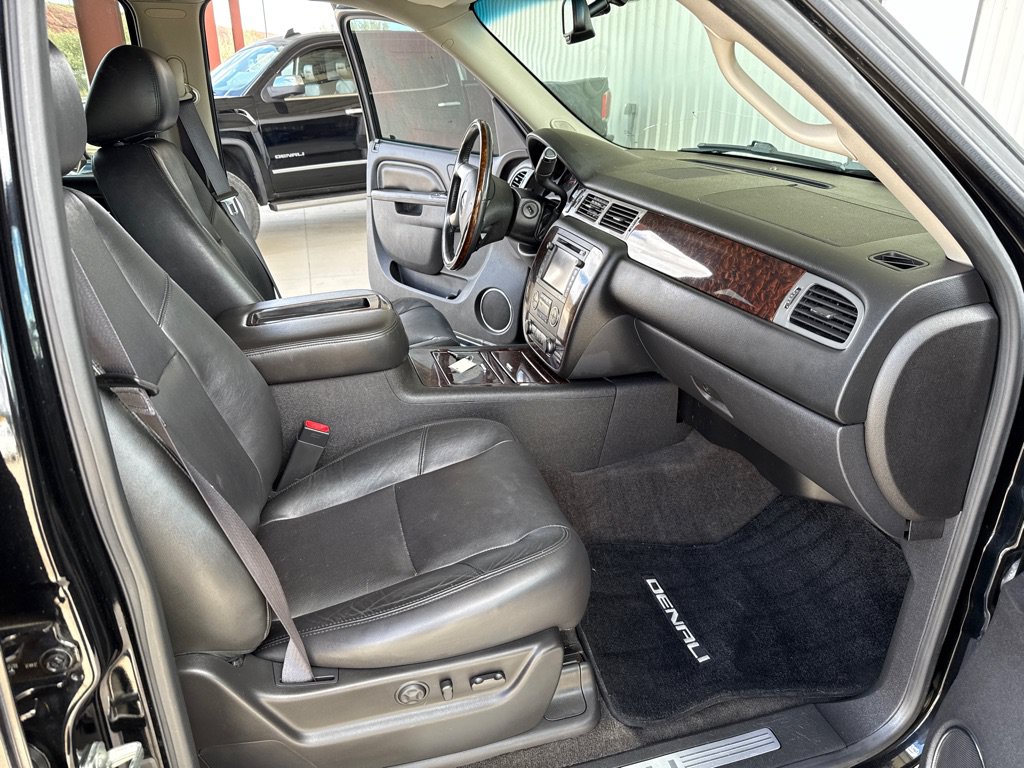 Used 2008 Buick Enclave CXL w/ Entertainment Package #4 AWD/4WD image 8