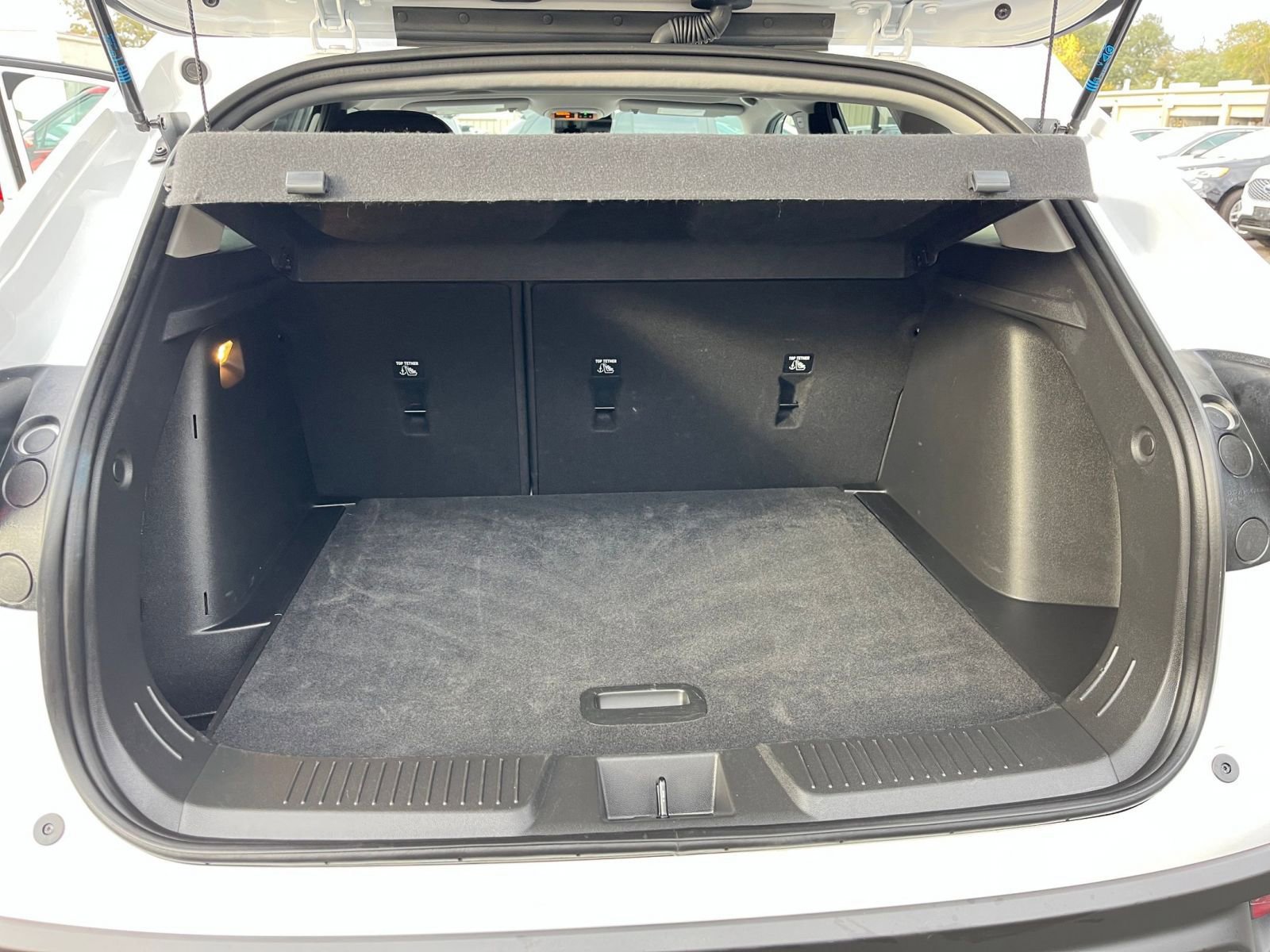 Used 2025 Chevrolet Trax LT image 29