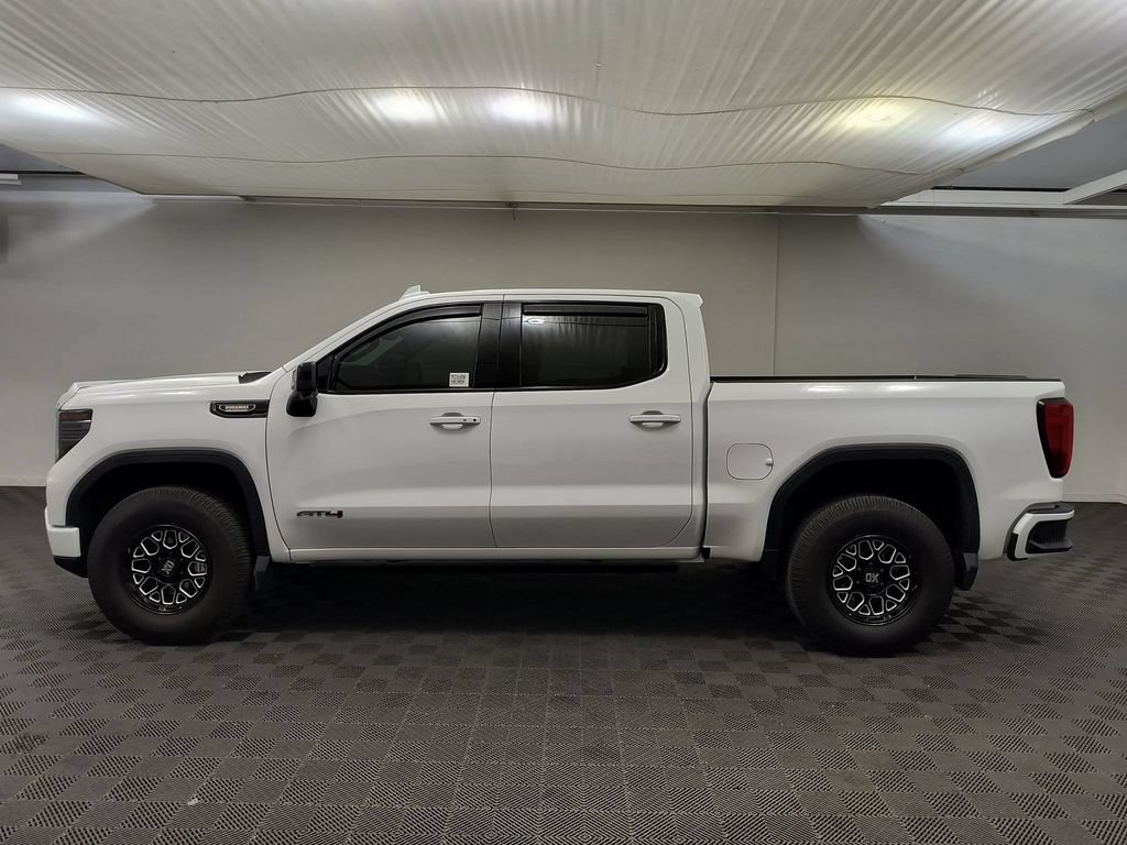 Used 2023 GMC Sierra 1500 AT4 w/ AT4 Premium Package AWD/4WD image 2