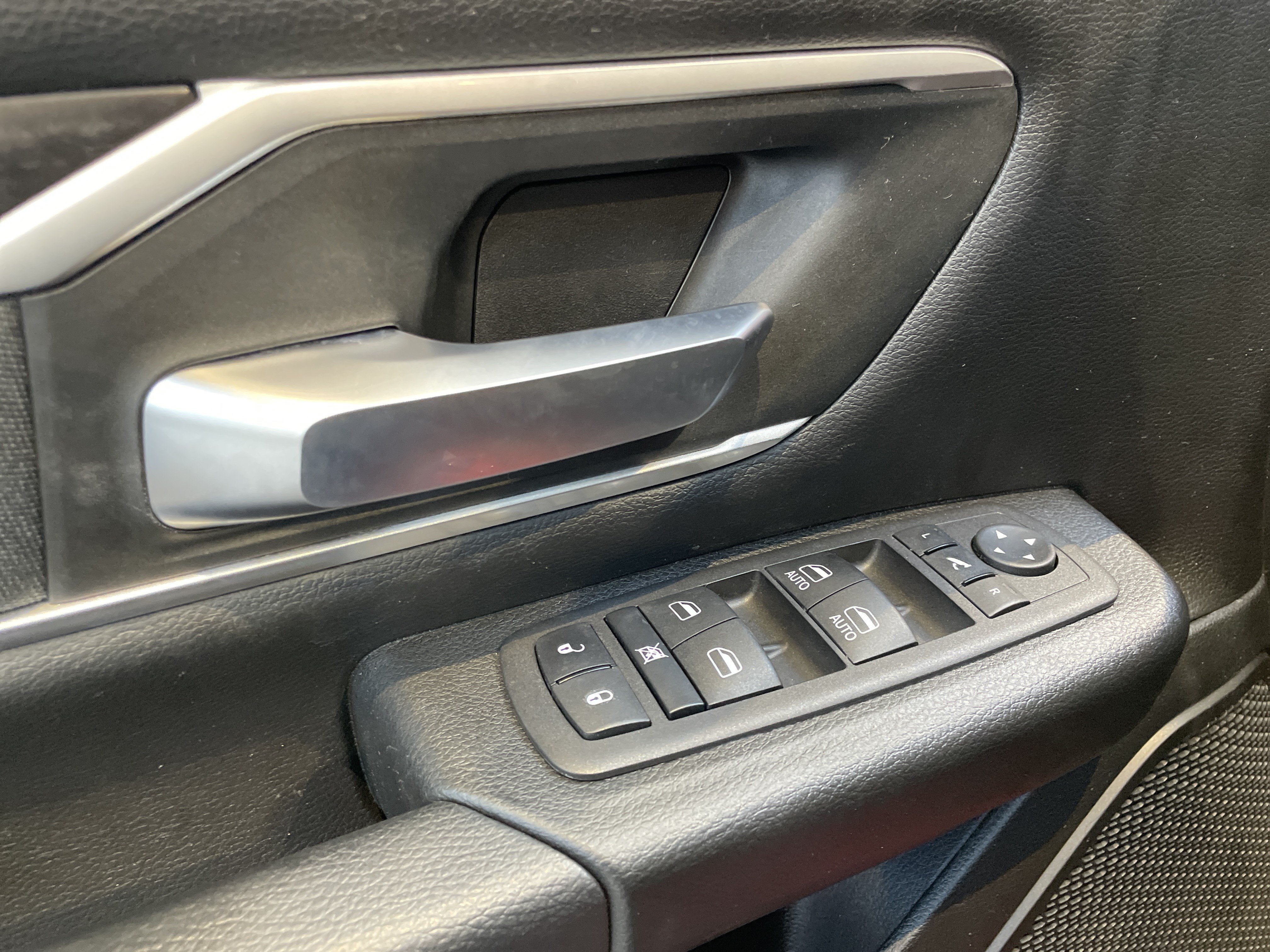 Used 2023 RAM 1500 Big Horn AWD/4WD image 15