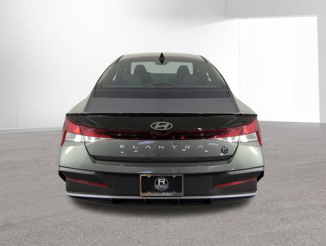 New 2026 Hyundai Elantra Sport FWD image 14