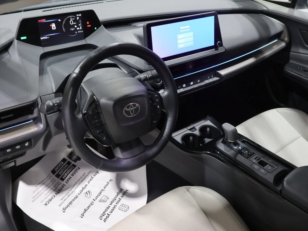 Used 2024 Toyota Prius Limited w/ Limited Premium Package FWD image 16