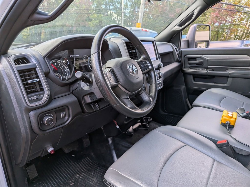 New 2024 RAM 3500 Tradesman image 13