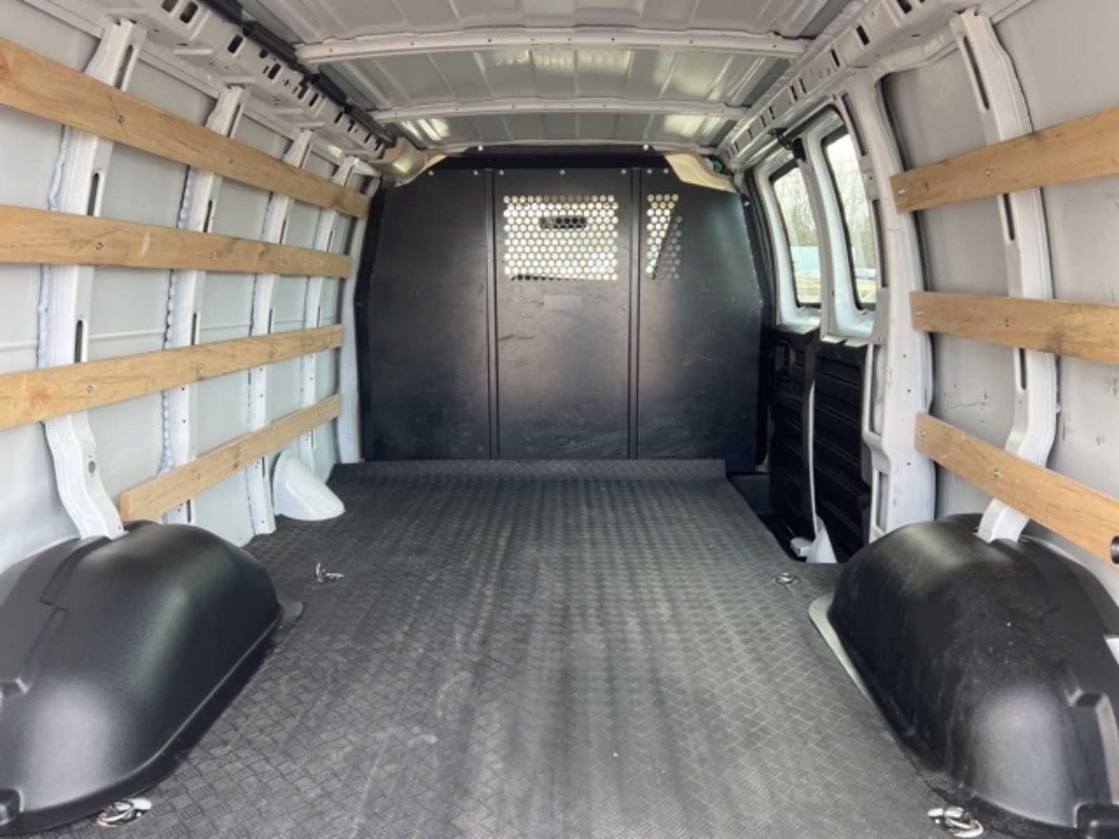 Used 2021 Chevrolet Express 2500 w/ Driver Convenience Package RWD image 14