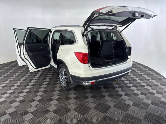 Used 2017 Honda Pilot Elite image 22