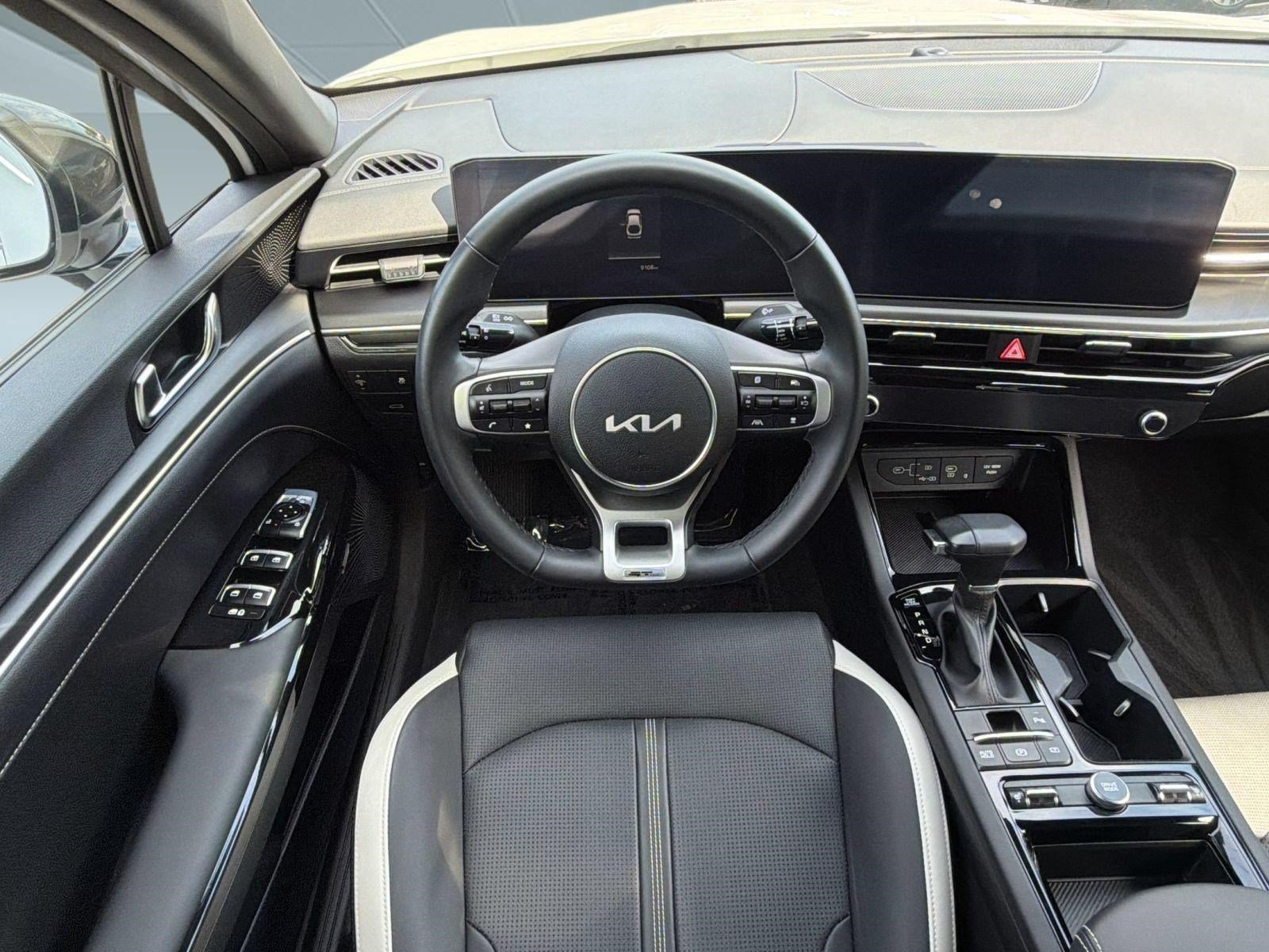 Used 2025 Kia K5 GT-Line w/ GT-Line Premium Package FWD image 30