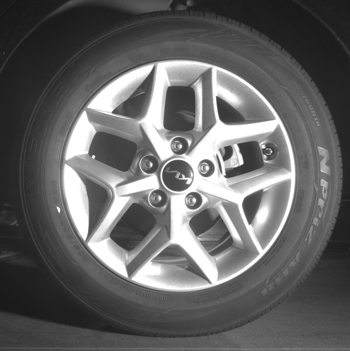 Used 2025 Kia Soul LX w/ LX Technology Package FWD image 14