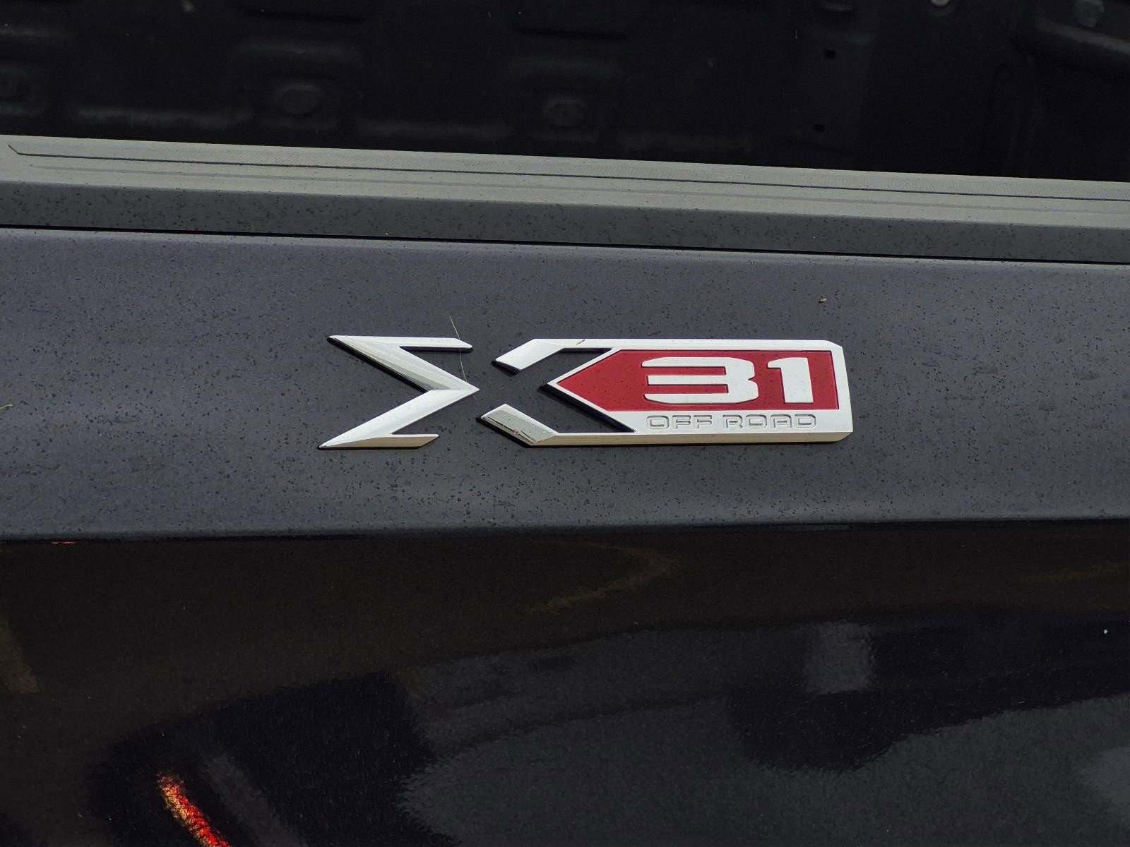 Certified 2024 GMC Sierra 1500 Elevation AWD/4WD image 8