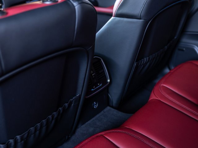 New 2026 Porsche Macan image 33