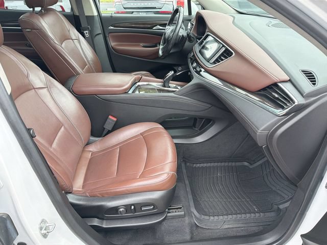 Used 2018 Buick Enclave Avenir w/ Avenir Technology Package AWD/4WD image 29