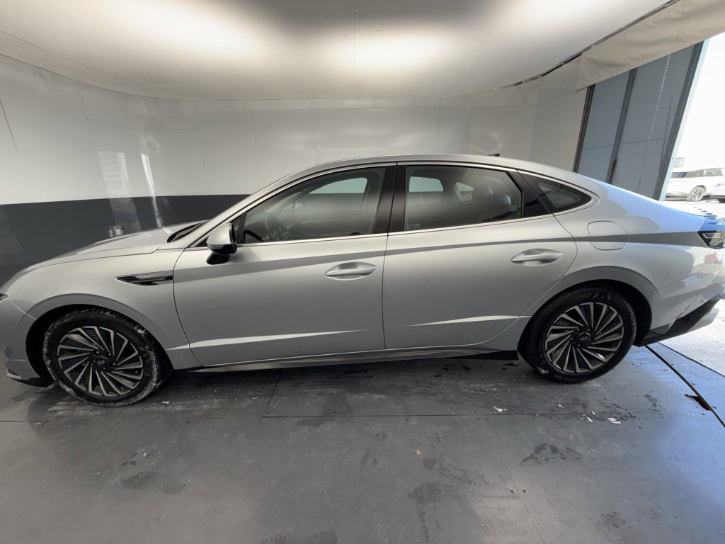 Used 2024 Hyundai Sonata Limited image 10