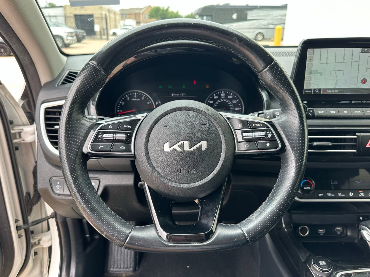 Used 2023 Kia Seltos SX image 8