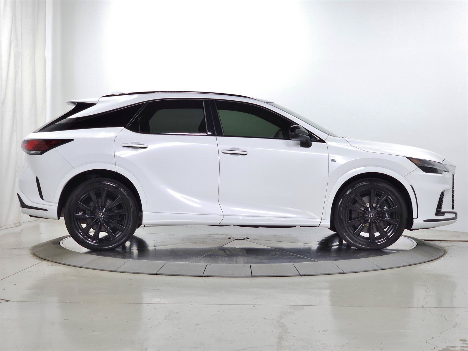 Used 2023 Lexus RX 500h F Sport w/ Accessory Package (Z1) AWD/4WD image 12