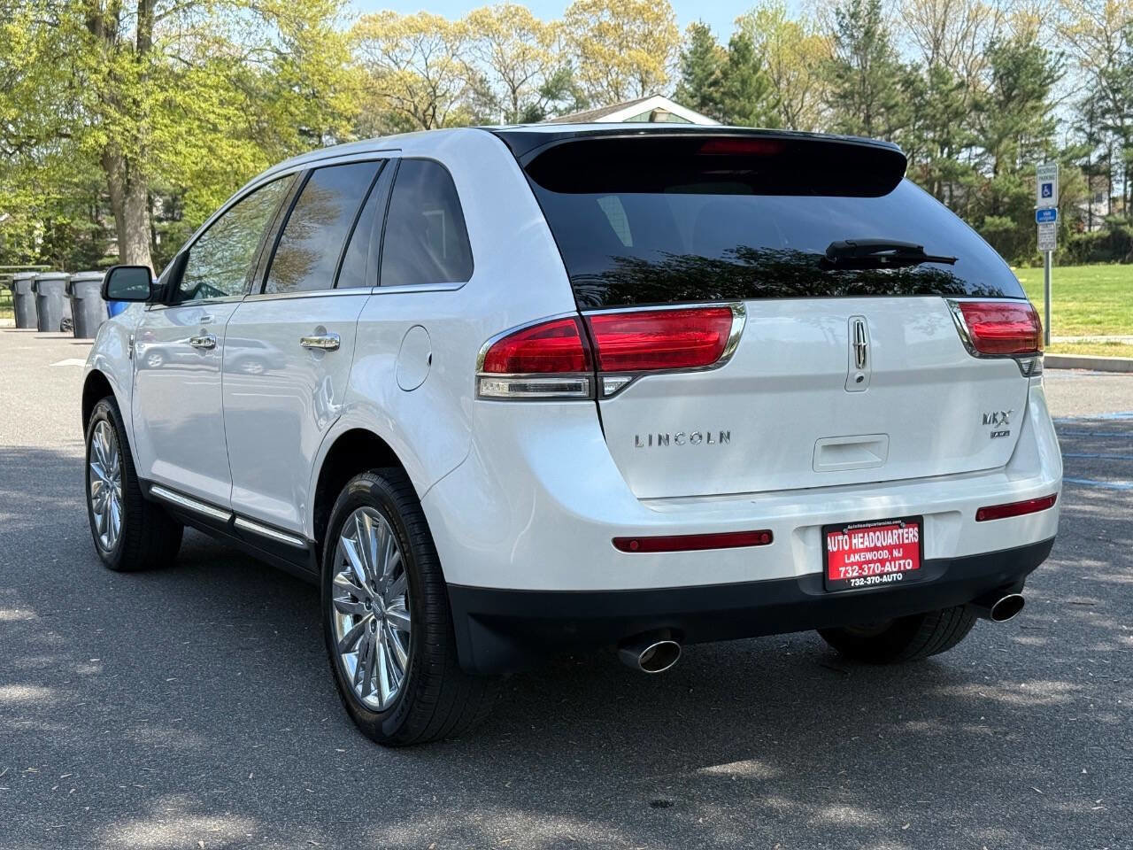 Used 2015 Lincoln MKX AWD w/ Equipment Group 102A image 8