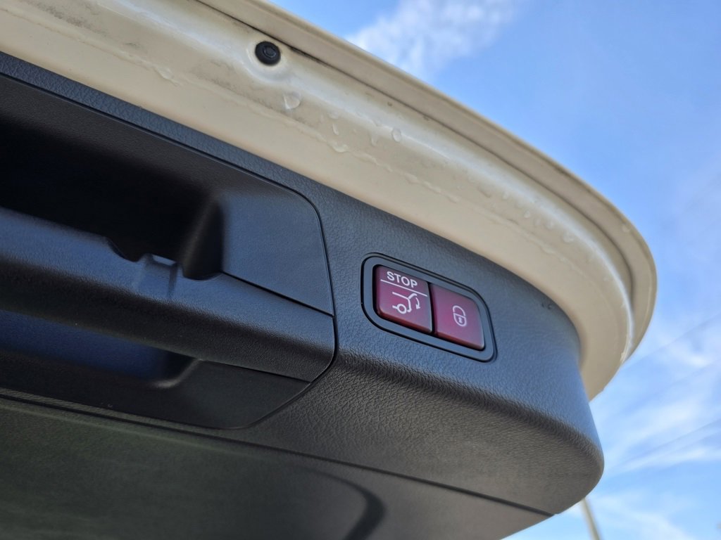 Used 2025 Mercedes-Benz GLA 250 image 38