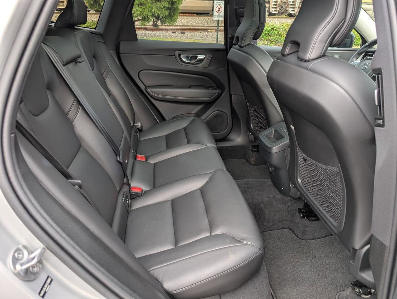 Used 2025 Volvo XC60 B5 Core AWD/4WD image 16