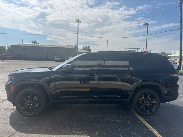 Used 2022 Jeep Grand Cherokee L Laredo image 6