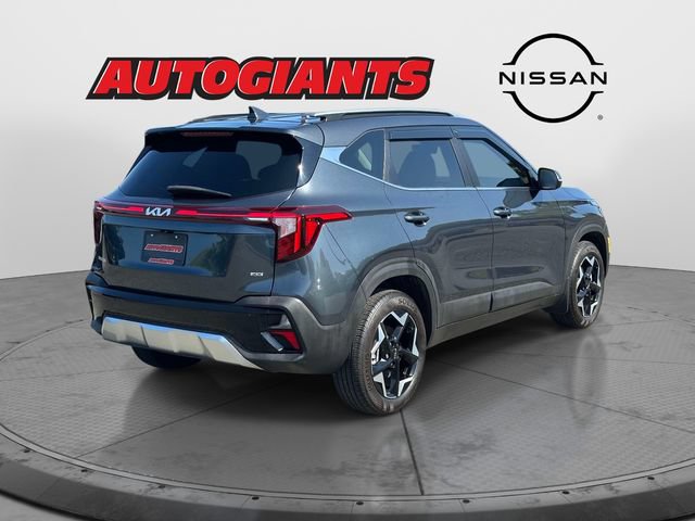 Used 2025 Kia Seltos EX AWD/4WD image 2