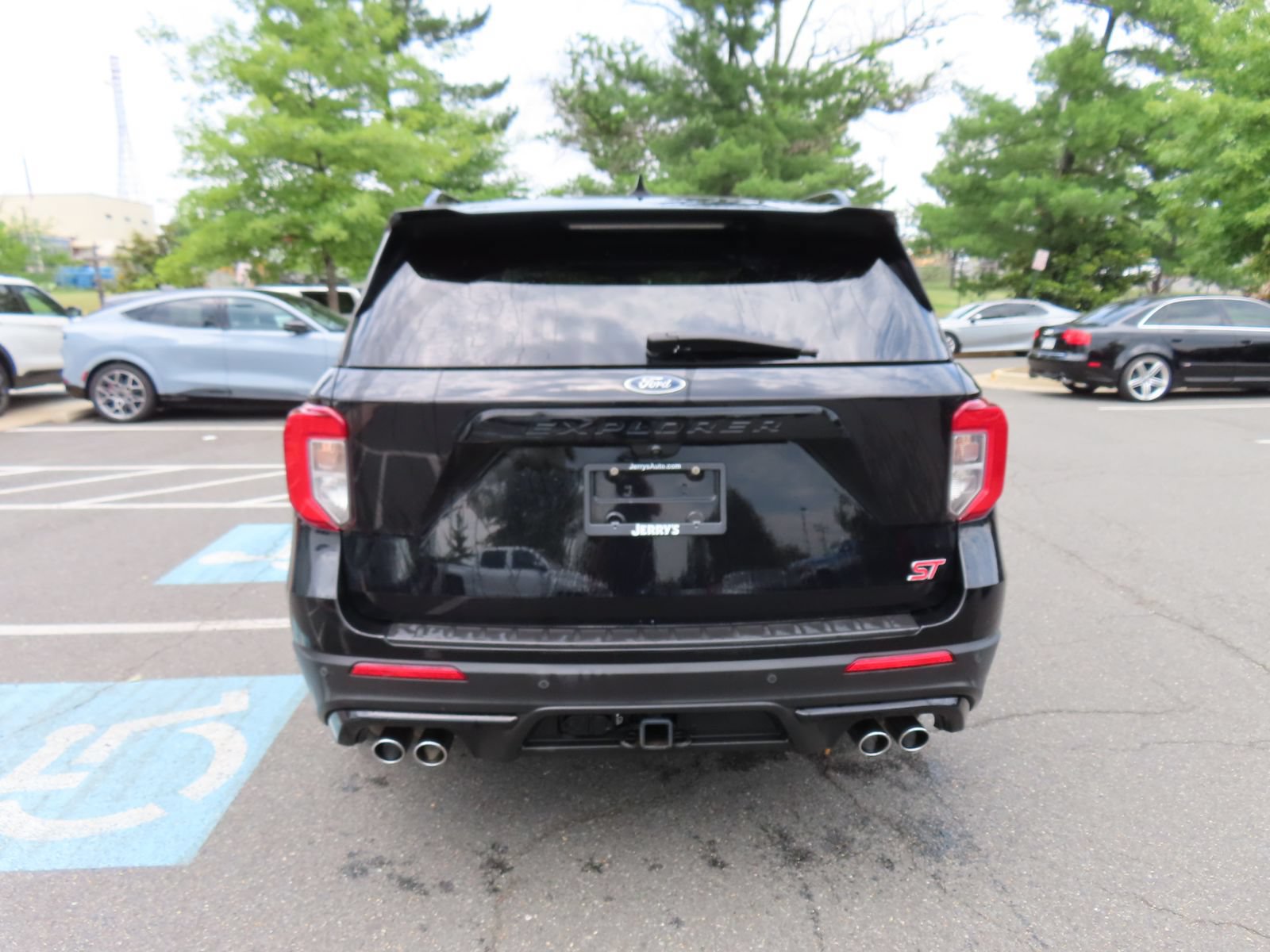 Used 2020 Ford Explorer ST w/ ST Street Pack AWD/4WD image 6