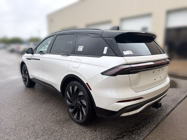 New 2026 Lincoln Nautilus Reserve AWD/4WD image 9
