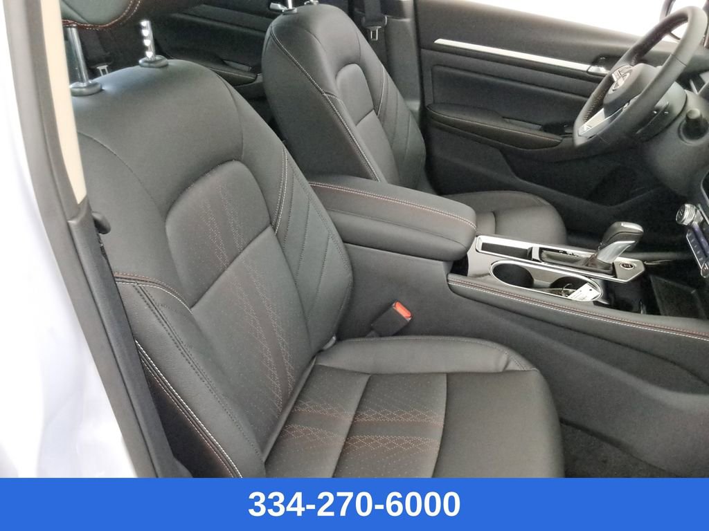 New 2025 Nissan Altima 2.5 SR image 16