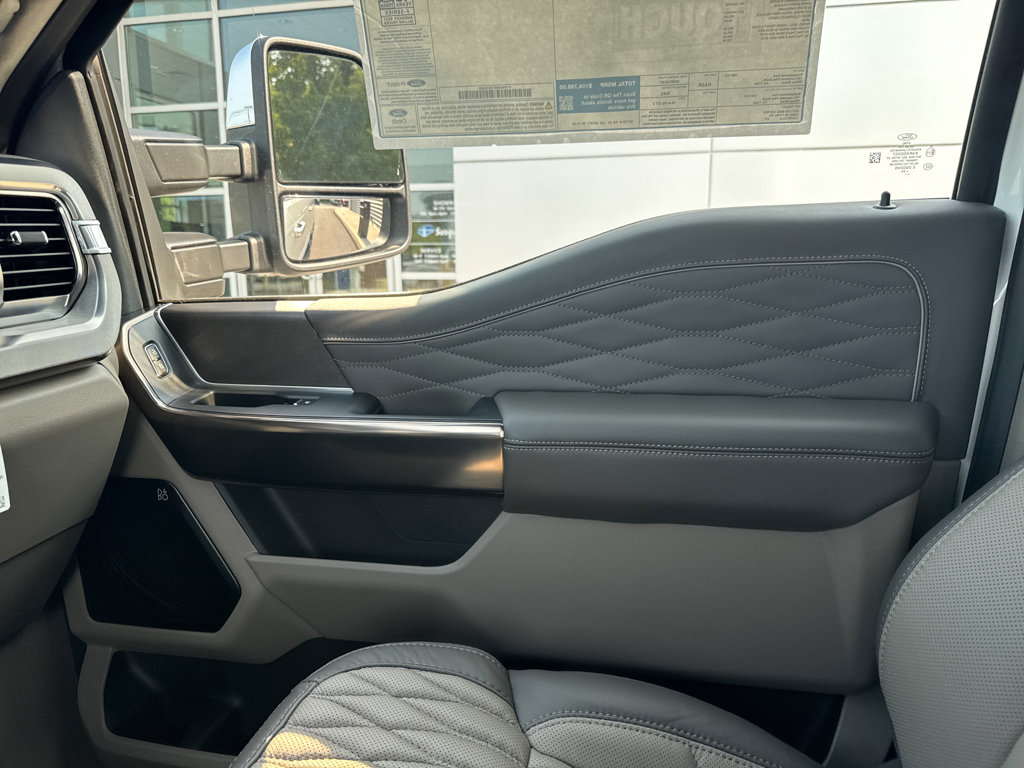 New 2025 Ford F350 Platinum w/ Platinum Plus Package image 40