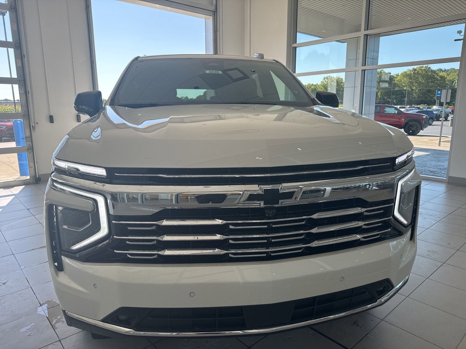 New 2025 Chevrolet Suburban Premier image 2