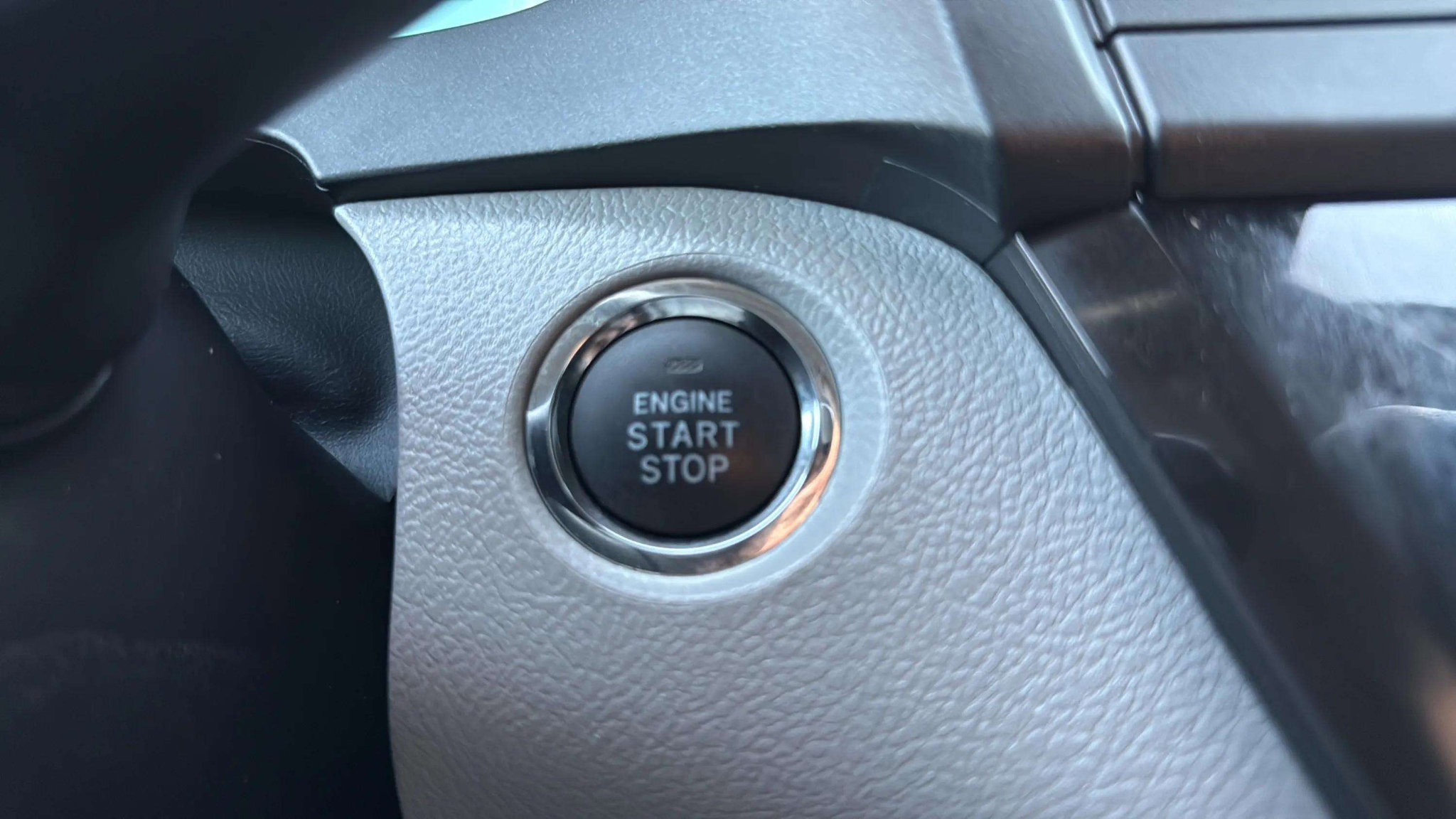 Used 2018 Toyota Sienna XLE image 33