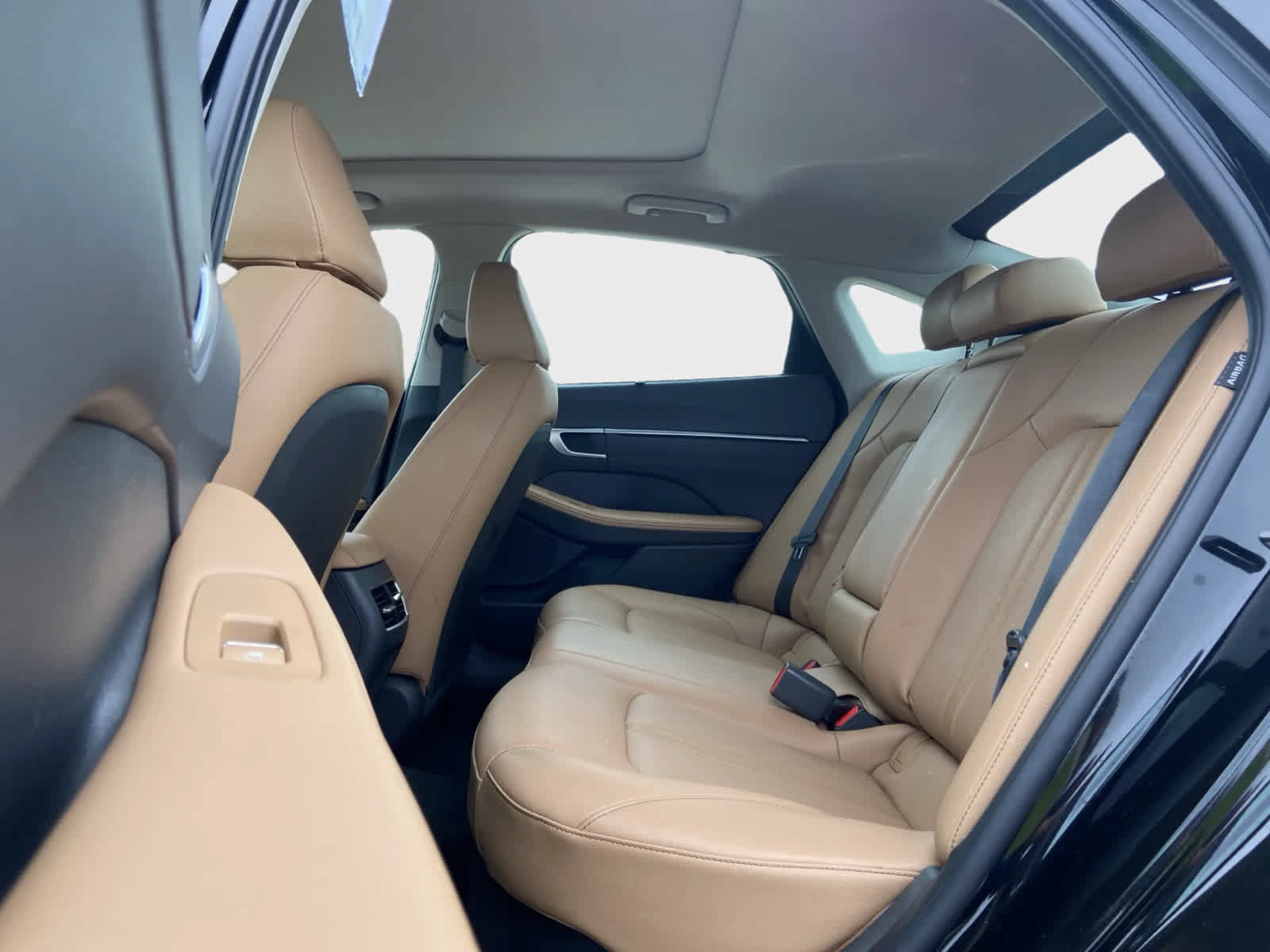 Used 2025 Hyundai Sonata Limited FWD image 13