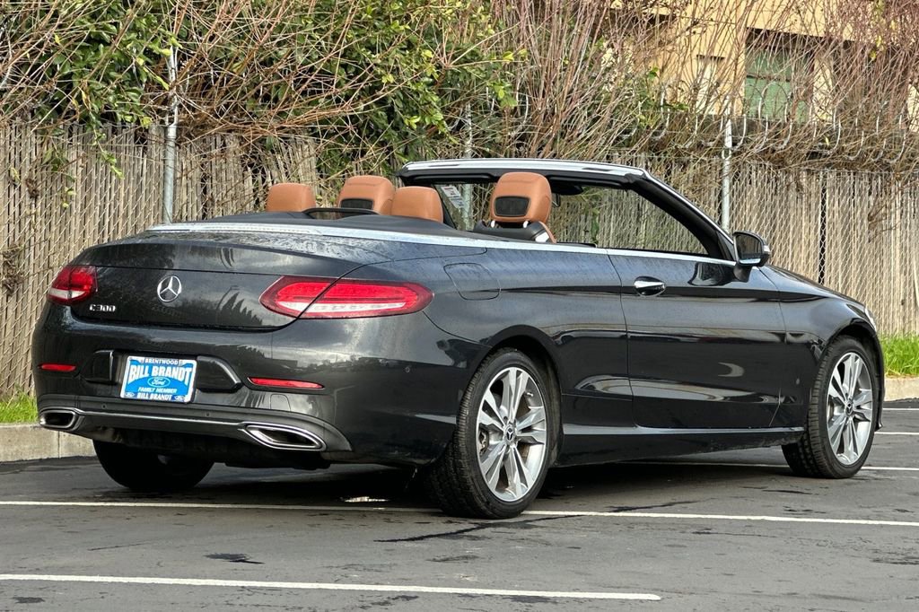 Used 2022 Mercedes-Benz C 300 Cabriolet image 3