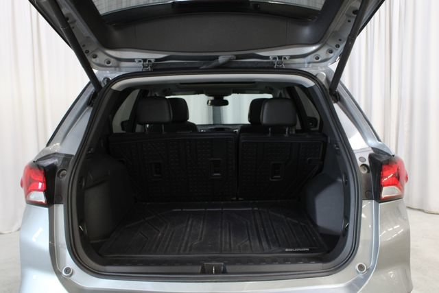 Used 2024 Chevrolet Equinox Premier AWD/4WD image 32