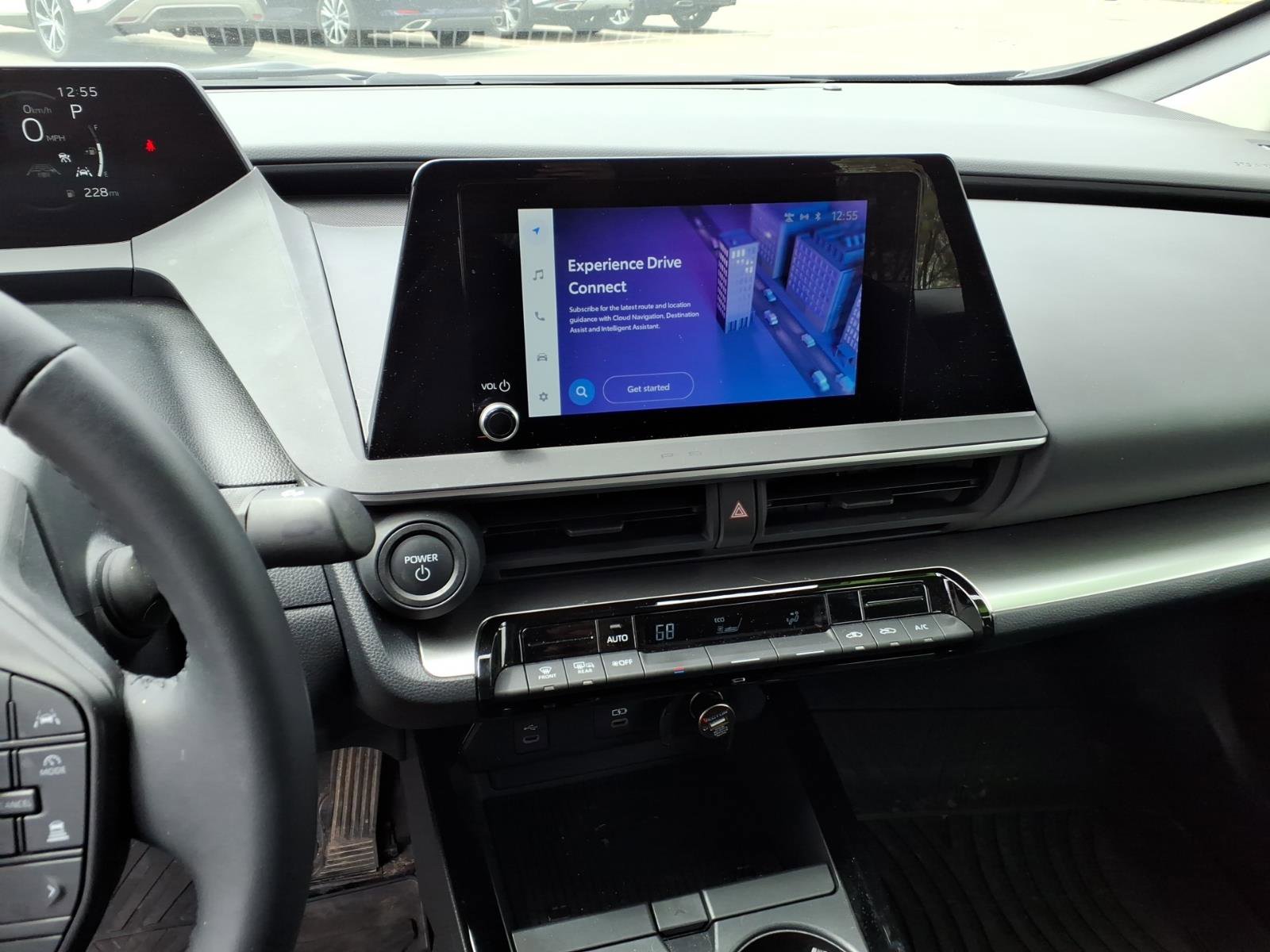 Used 2024 Toyota Prius LE image 9