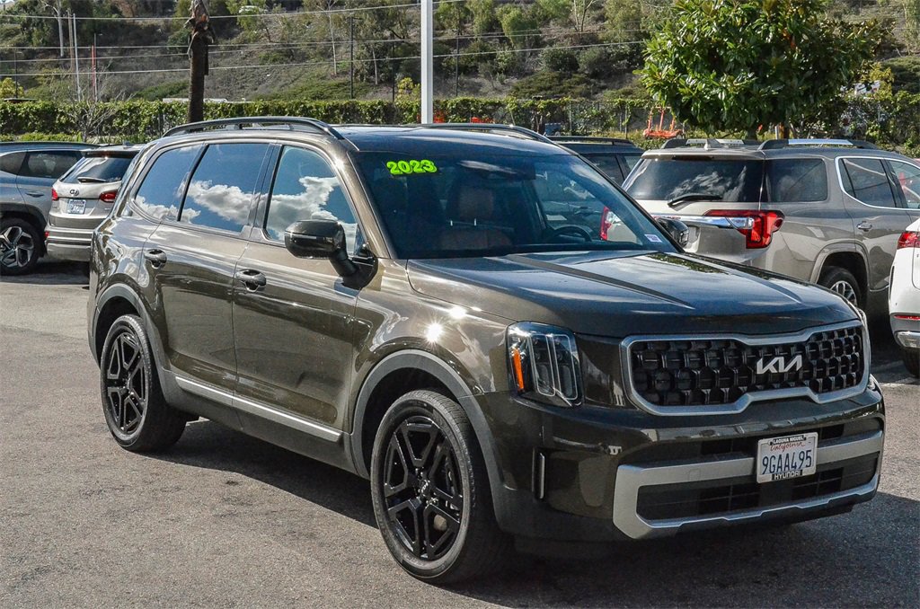 Used 2023 Kia Telluride EX X-Line image 3