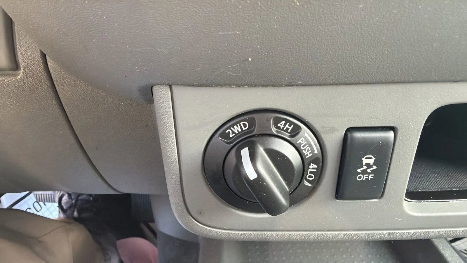 Used 2019 Nissan Frontier SV image 21