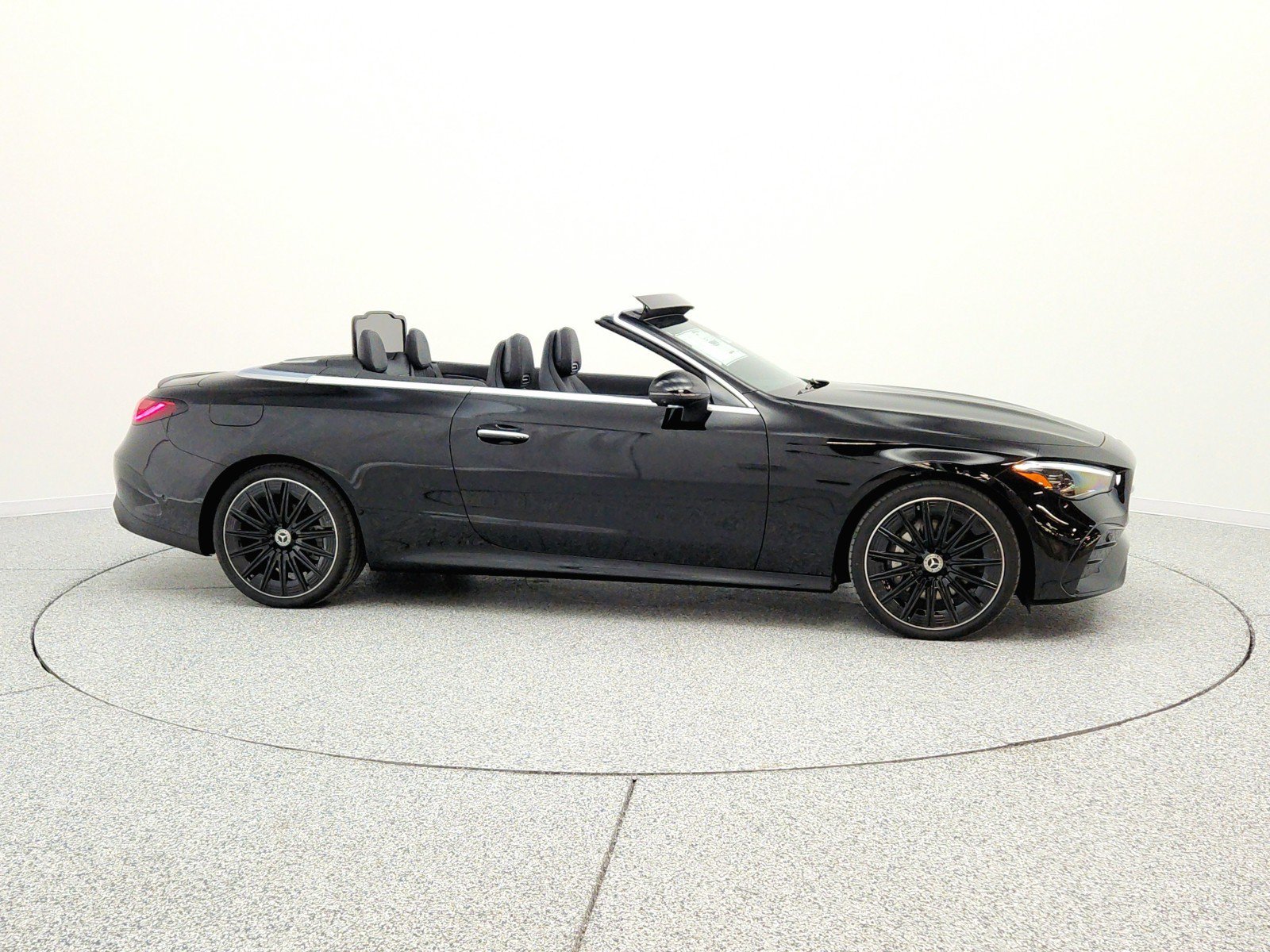 New 2026 Mercedes-Benz CLE 300 4MATIC Cabriolet image 4