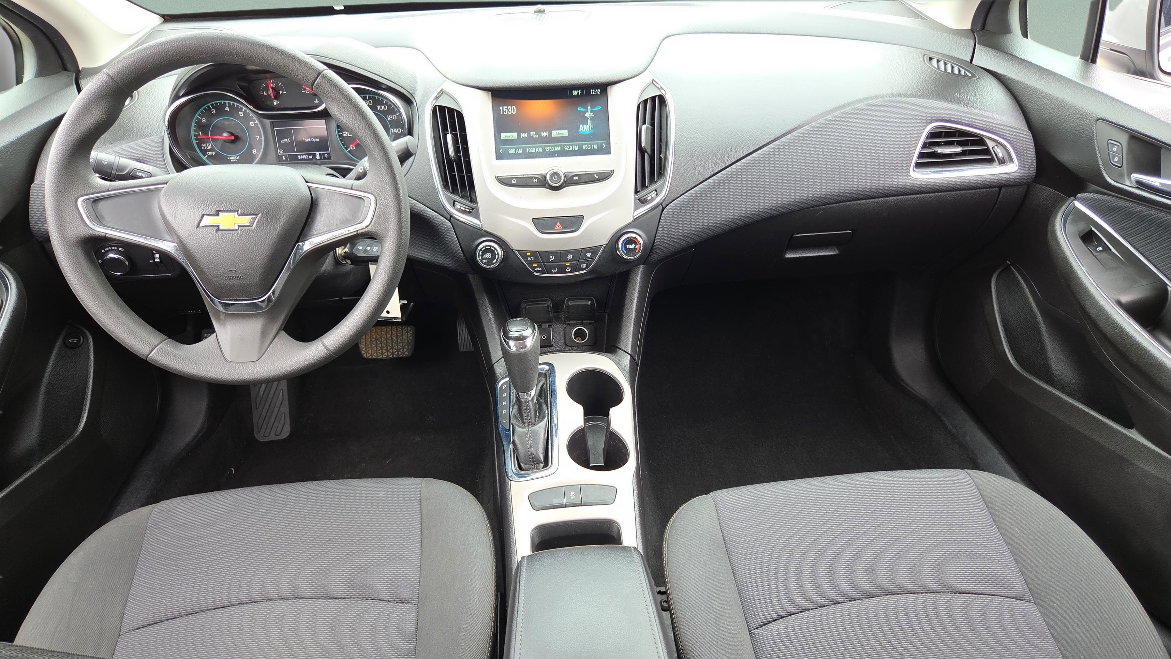 Used 2018 Chevrolet Cruze LS image 14