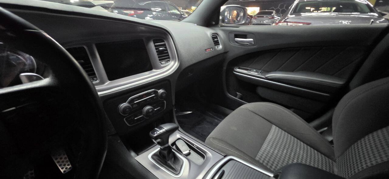 Used 2022 Dodge Charger Scat Pack RWD image 21