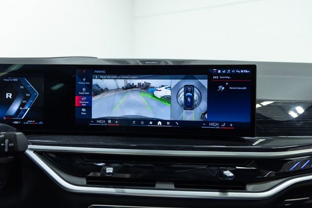 Certified 2025 BMW X7 M60i image 18