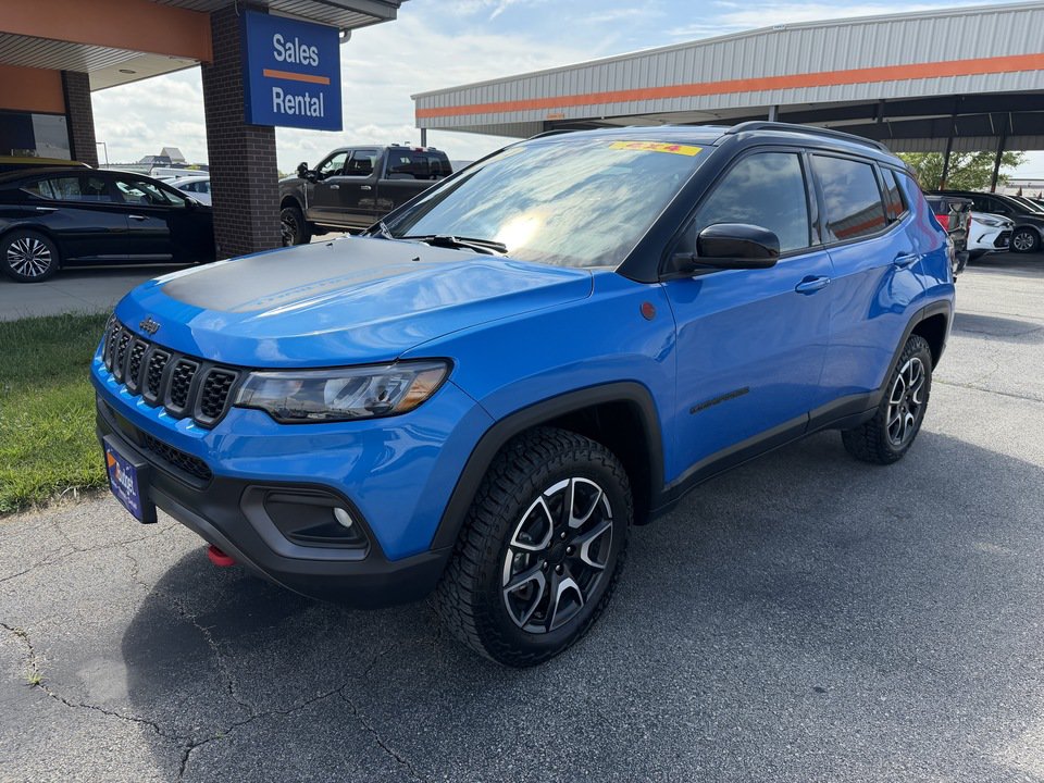 Used 2024 Jeep Compass Trailhawk