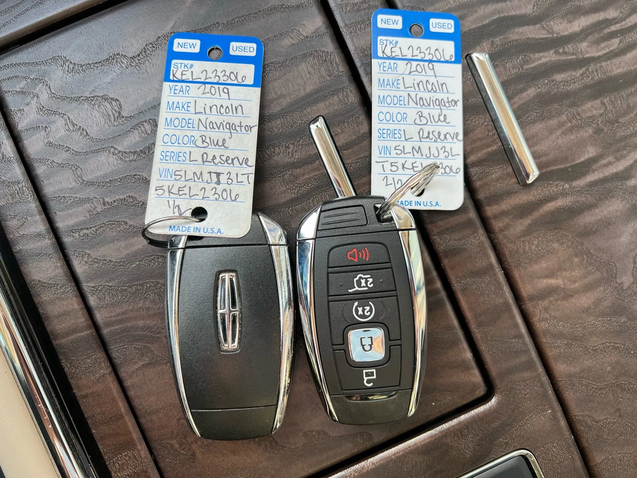 Used 2019 Lincoln Navigator L Reserve w/ Cargo Package image 12