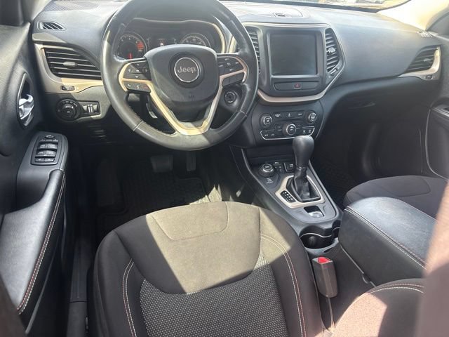 Used 2016 Jeep Cherokee 75th Anniversary AWD/4WD image 27
