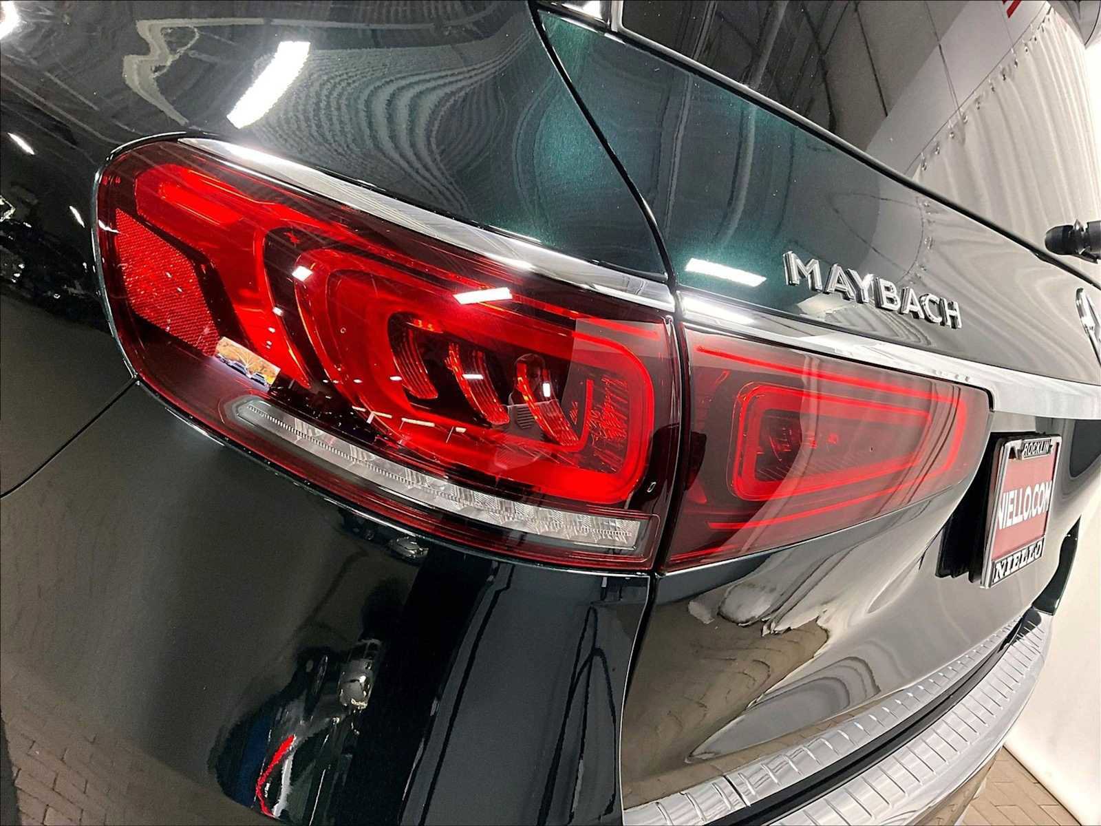 Used 2021 Mercedes-Benz Maybach GLS 600 4MATIC image 35