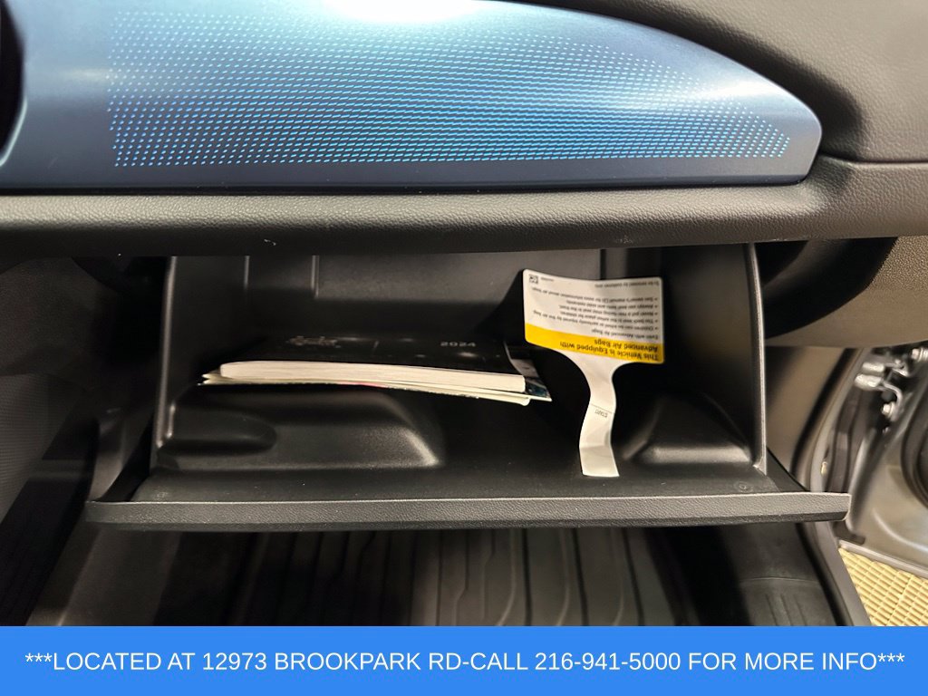 Used 2024 Chevrolet Equinox EV LT w/ LPO, All-Weather Mat Package AWD/4WD image 28