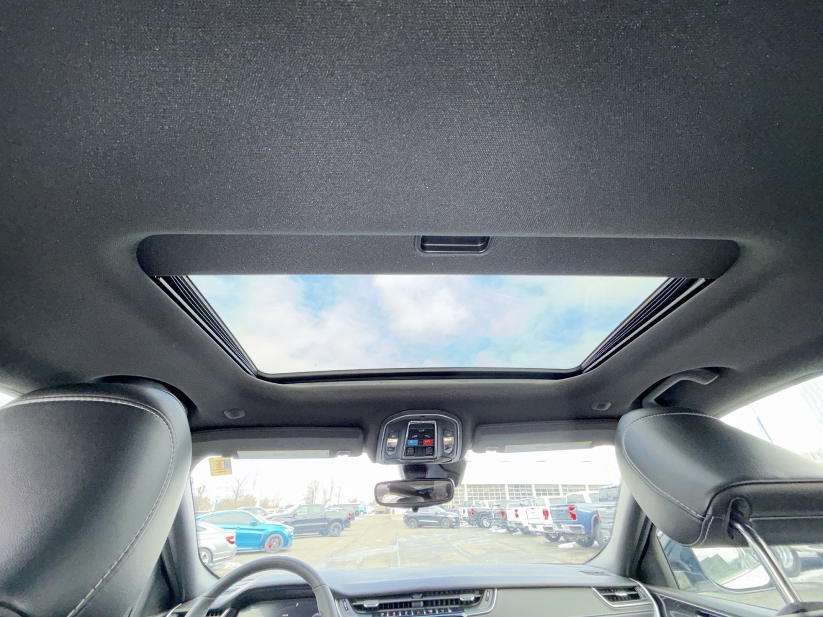 Used 2023 Jeep Grand Cherokee Altitude image 23